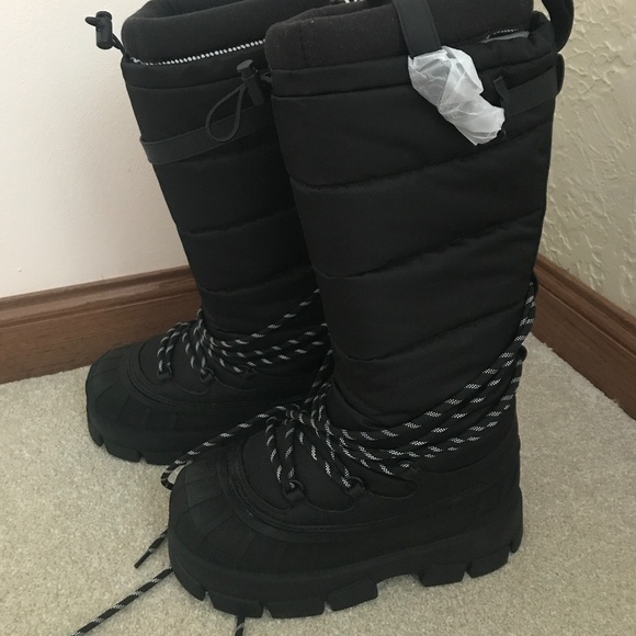 ZARA BOOTS - Picture 1 of 5